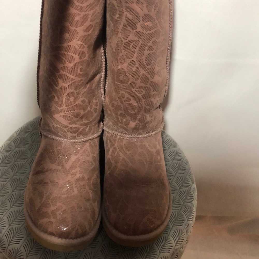 Purple paisley sparkle uggs